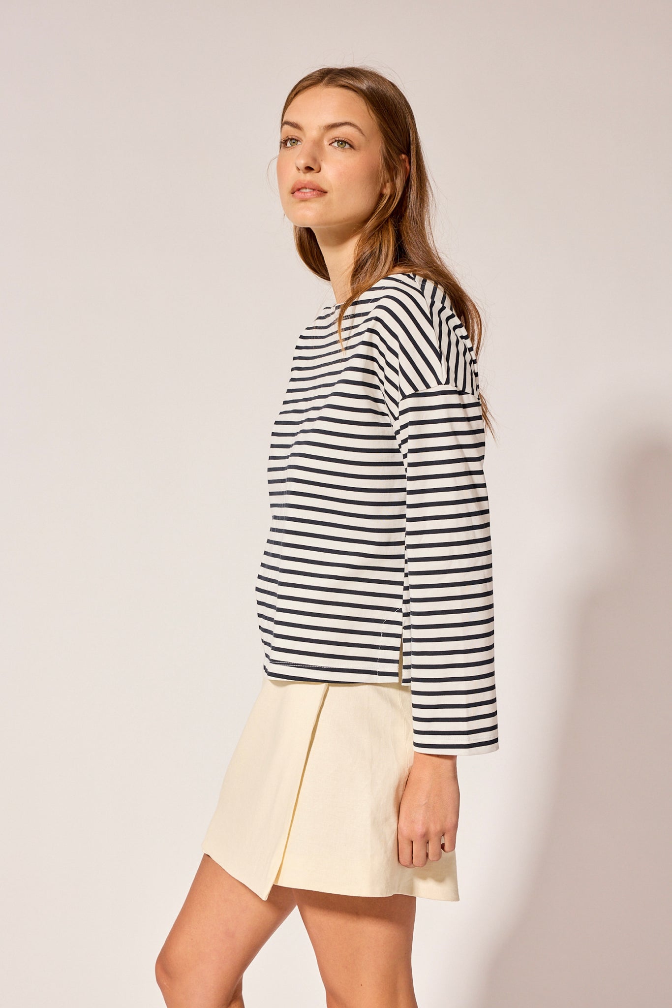 Marin Top - Navy & White